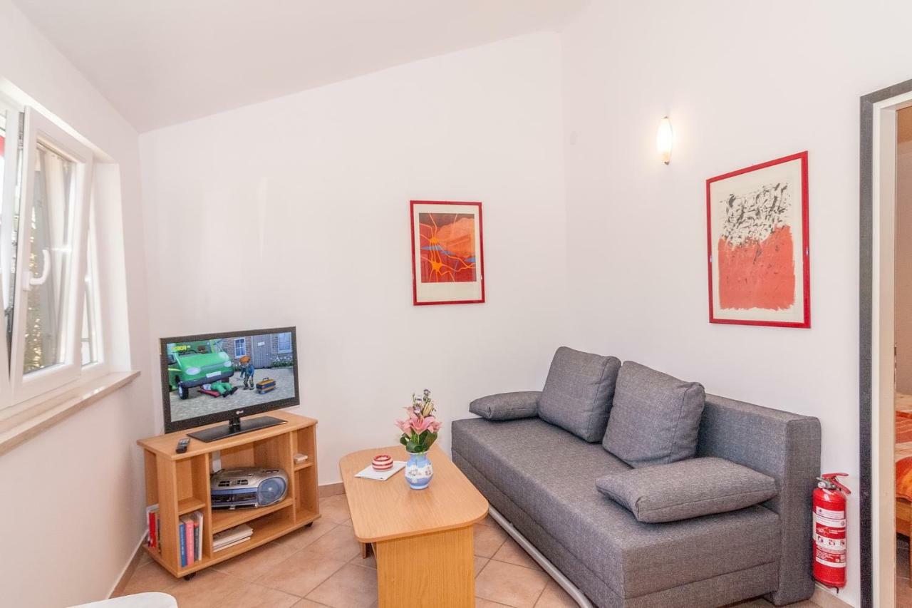California Apartment Porec