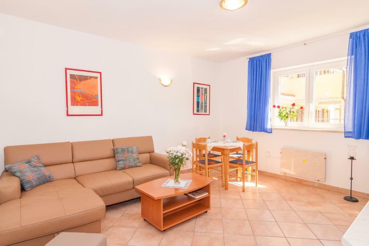 California Apartment Porec